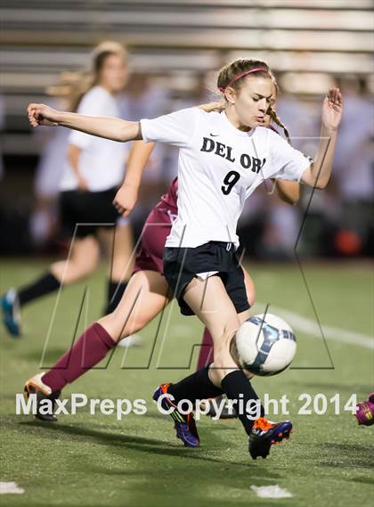 Thumbnail 2 in Del Oro vs. McClatchy photogallery.