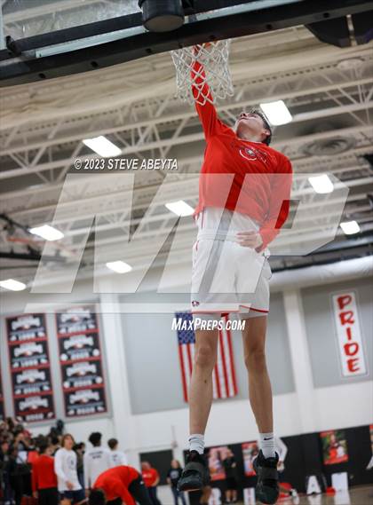 Thumbnail 3 in Cherokee Trail @ Eaglecrest photogallery.