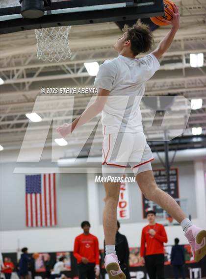 Thumbnail 1 in Cherokee Trail @ Eaglecrest photogallery.