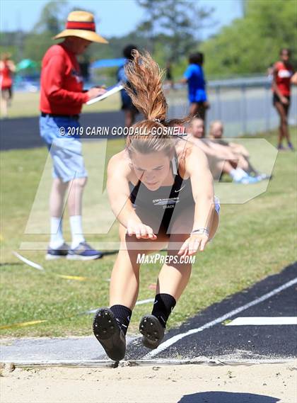 Thumbnail 1 in Coastal 3A Conference Championship (Girls Field Events) photogallery.