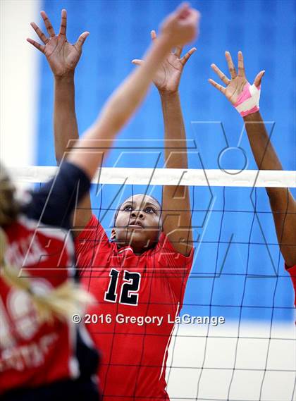 Thumbnail 2 in Heritage vs Coppell photogallery.