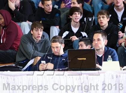 Thumbnail 3 in St. Rita vs Lake Clifton (Spalding Hoophall Classic) photogallery.