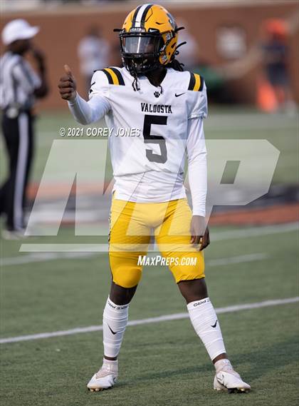 Thumbnail 3 in Warner Robins vs. Valdosta photogallery.
