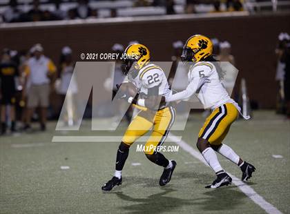 Thumbnail 1 in Warner Robins vs. Valdosta photogallery.