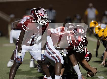 Thumbnail 3 in Warner Robins vs. Valdosta photogallery.
