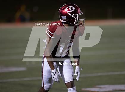 Thumbnail 3 in Warner Robins vs. Valdosta photogallery.