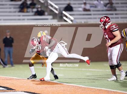 Thumbnail 3 in Warner Robins vs. Valdosta photogallery.