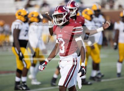 Thumbnail 3 in Warner Robins vs. Valdosta photogallery.