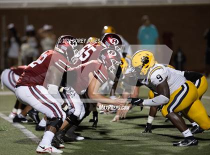 Thumbnail 2 in Warner Robins vs. Valdosta photogallery.