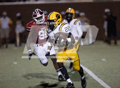 Thumbnail 2 in Warner Robins vs. Valdosta photogallery.