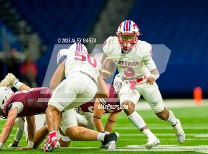 Thumbnail 2 in Uvalde vs. Jefferson photogallery.