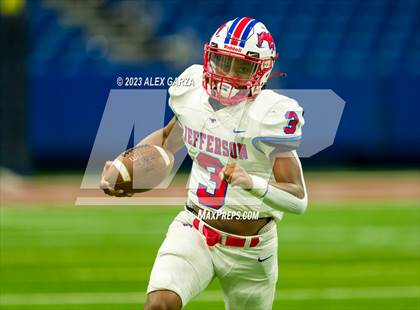 Thumbnail 2 in Uvalde vs. Jefferson photogallery.