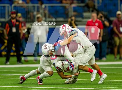 Thumbnail 3 in Uvalde vs. Jefferson photogallery.