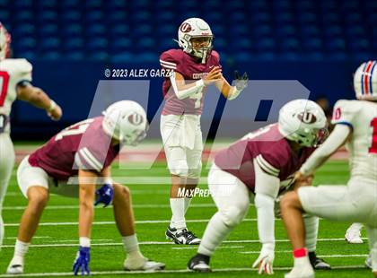 Thumbnail 3 in Uvalde vs. Jefferson photogallery.