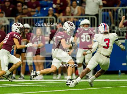 Thumbnail 3 in Uvalde vs. Jefferson photogallery.