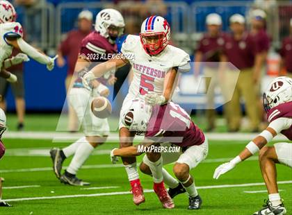 Thumbnail 2 in Uvalde vs. Jefferson photogallery.