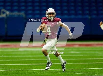 Thumbnail 3 in Uvalde vs. Jefferson photogallery.