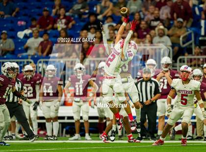 Thumbnail 2 in Uvalde vs. Jefferson photogallery.