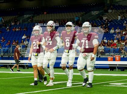 Thumbnail 2 in Uvalde vs. Jefferson photogallery.