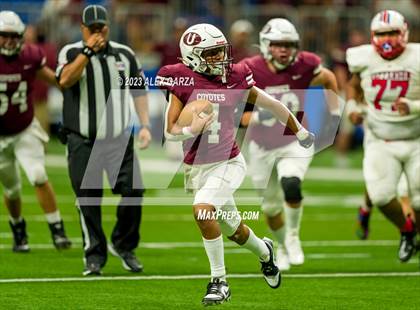 Thumbnail 2 in Uvalde vs. Jefferson photogallery.