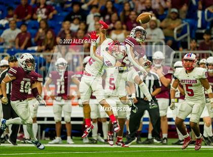 Thumbnail 2 in Uvalde vs. Jefferson photogallery.