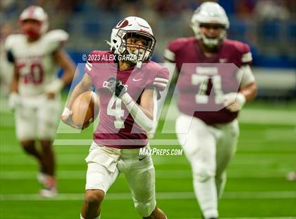 Thumbnail 2 in Uvalde vs. Jefferson photogallery.