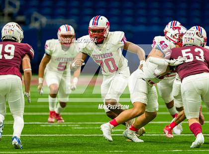 Thumbnail 3 in Uvalde vs. Jefferson photogallery.
