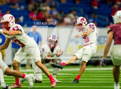 Thumbnail 3 in Uvalde vs. Jefferson photogallery.