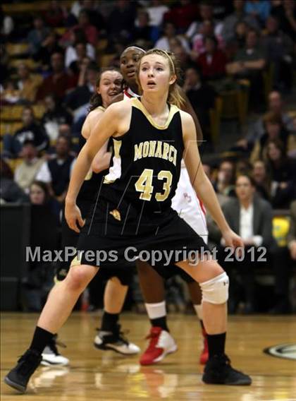 Thumbnail 2 in Regis Jesuit vs. Monarch (CHSAA 5A Semifinal) photogallery.