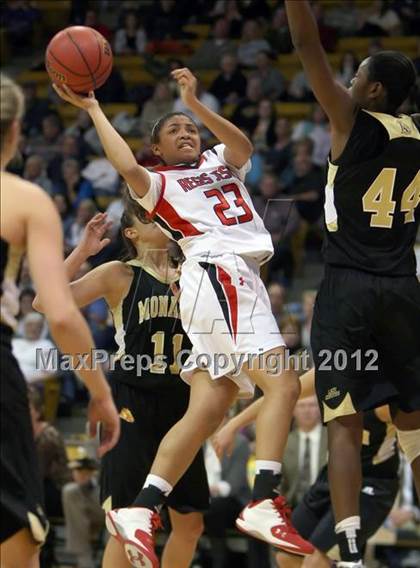 Thumbnail 1 in Regis Jesuit vs. Monarch (CHSAA 5A Semifinal) photogallery.