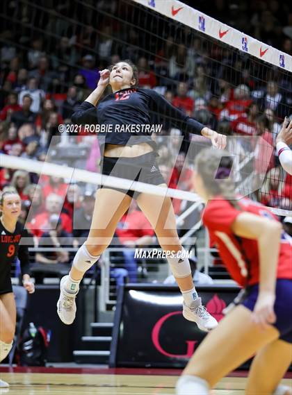 Thumbnail 1 in Lovejoy vs. Manvel (UIL Volleyball 5A Semifinals) photogallery.