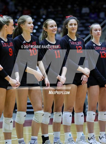 Thumbnail 3 in Lovejoy vs. Manvel (UIL Volleyball 5A Semifinals) photogallery.