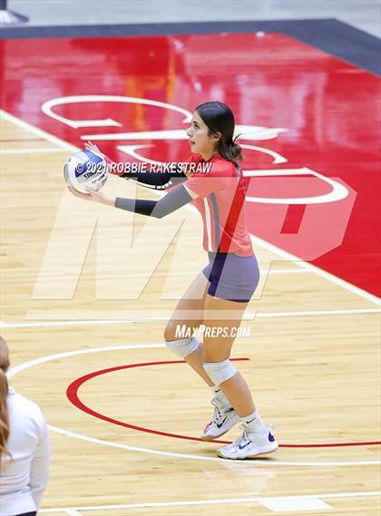 Thumbnail 3 in Lovejoy vs. Manvel (UIL Volleyball 5A Semifinals) photogallery.