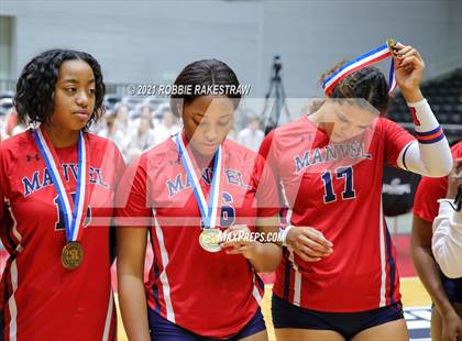 Thumbnail 3 in Lovejoy vs. Manvel (UIL Volleyball 5A Semifinals) photogallery.