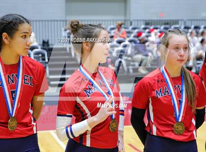 Thumbnail 1 in Lovejoy vs. Manvel (UIL Volleyball 5A Semifinals) photogallery.
