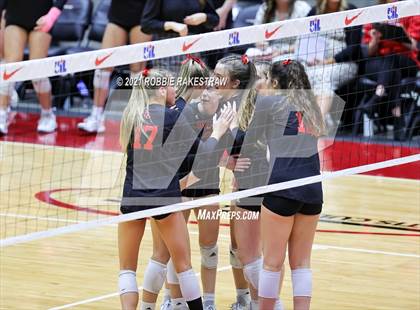 Thumbnail 2 in Lovejoy vs. Manvel (UIL Volleyball 5A Semifinals) photogallery.