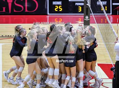 Thumbnail 2 in Lovejoy vs. Manvel (UIL Volleyball 5A Semifinals) photogallery.