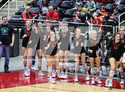 Thumbnail 2 in Lovejoy vs. Manvel (UIL Volleyball 5A Semifinals) photogallery.