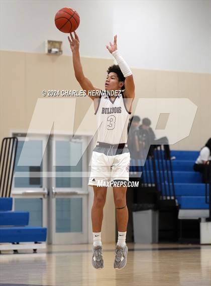 Thumbnail 2 in New Waverly vs Smithville (Mike Dacus Classic) photogallery.