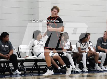 Thumbnail 3 in New Waverly vs Smithville (Mike Dacus Classic) photogallery.