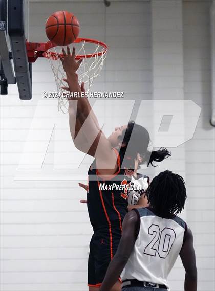 Thumbnail 2 in New Waverly vs Smithville (Mike Dacus Classic) photogallery.