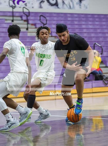 Thumbnail 1 in Cottonwood vs. Kearns (Riverton Holiday Tournament) photogallery.