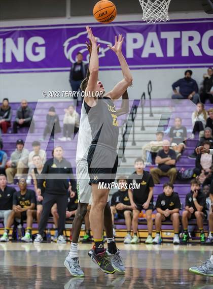 Thumbnail 3 in Cottonwood vs. Kearns (Riverton Holiday Tournament) photogallery.