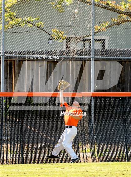 Thumbnail 2 in Whitney @ Roseville (game 2) photogallery.