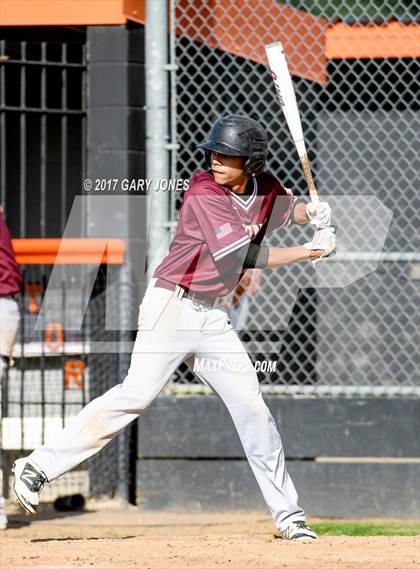 Thumbnail 2 in Whitney @ Roseville (game 2) photogallery.
