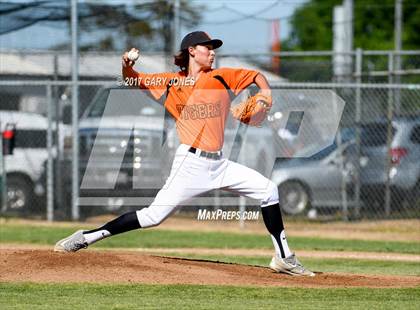 Thumbnail 1 in Whitney @ Roseville (game 2) photogallery.