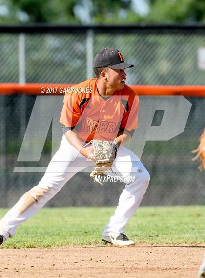 Thumbnail 3 in Whitney @ Roseville (game 2) photogallery.