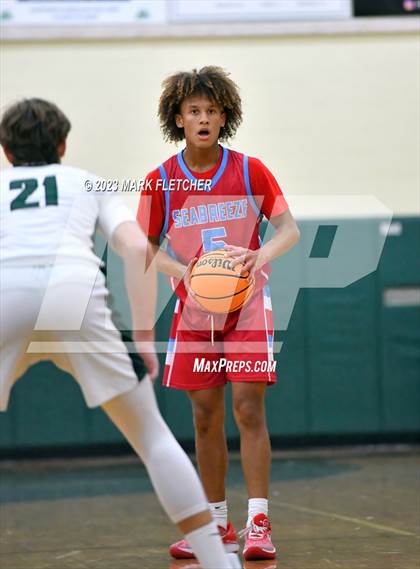 Thumbnail 3 in Seabreeze @ Father Lopez photogallery.