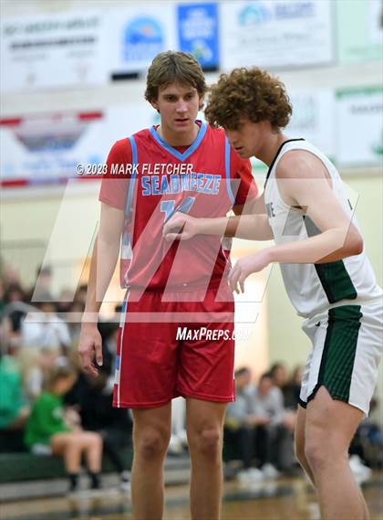 Thumbnail 2 in Seabreeze @ Father Lopez photogallery.