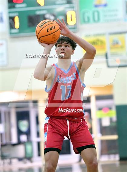 Thumbnail 3 in Seabreeze @ Father Lopez photogallery.
